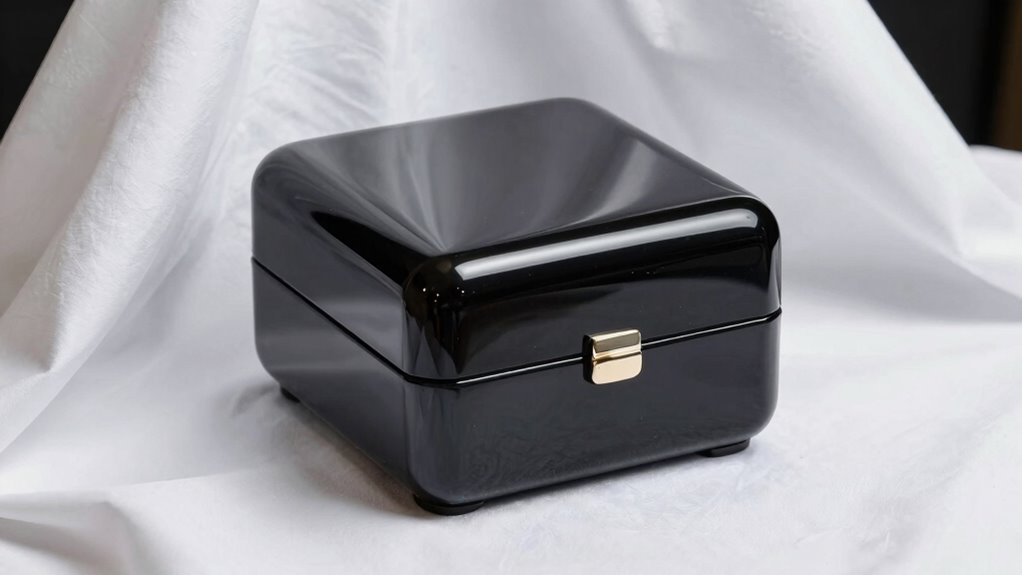 controlling reflections with light tents