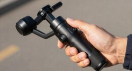 travel vlog stabilizer ergonomics